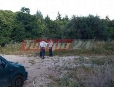 Εικόνες φρίκης στην Πάτρα - Βρέθηκε πτώμα σε αποσύνθεση σε οικόπεδο! (βίντεο)